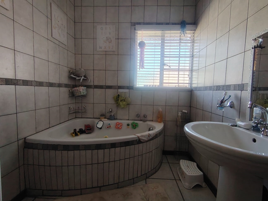 To Let 3 Bedroom Property for Rent in Mary Anne Free State